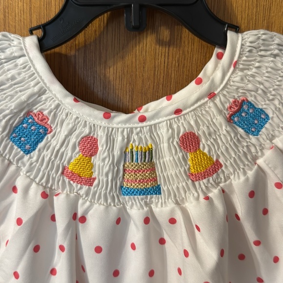 🎂NEW🎂 Polka Dot Baby Romper with Embroidery - Picture 3 of 4
